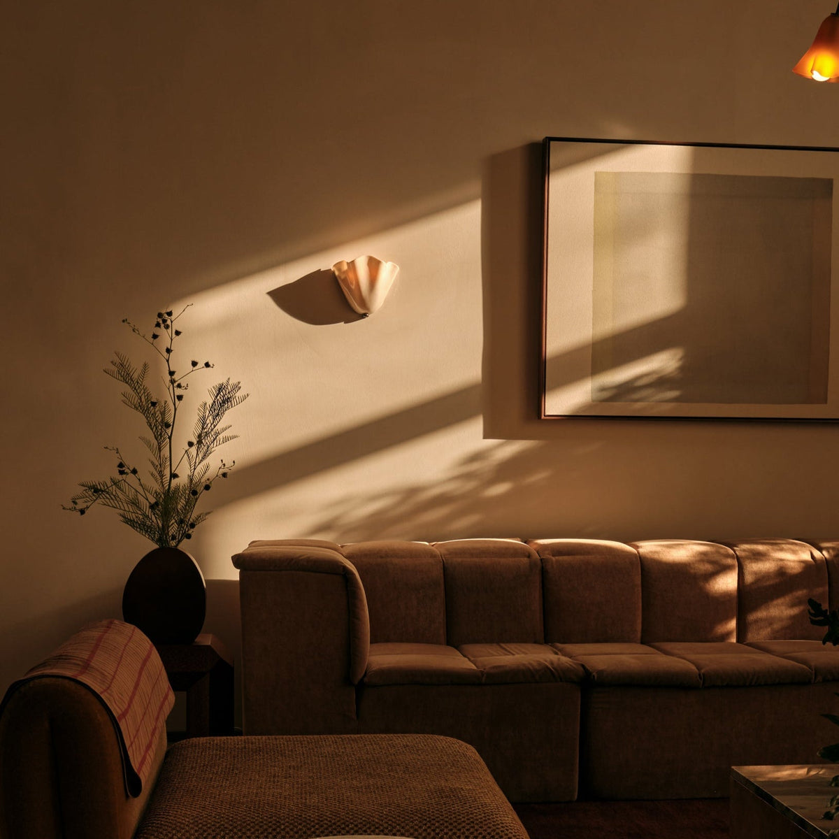 Wall Light Textured Glass Shell Design | LED